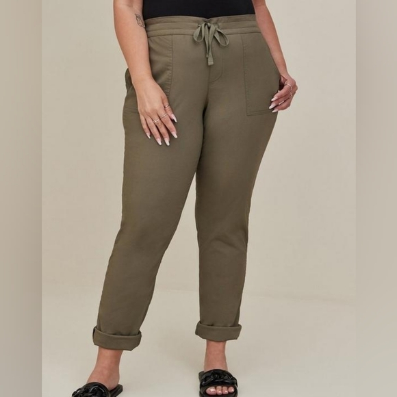 torrid Pants - 4X • Torrid • Pull-On Straight Stretch Poplin Mid-Rise Tie-Front Pant